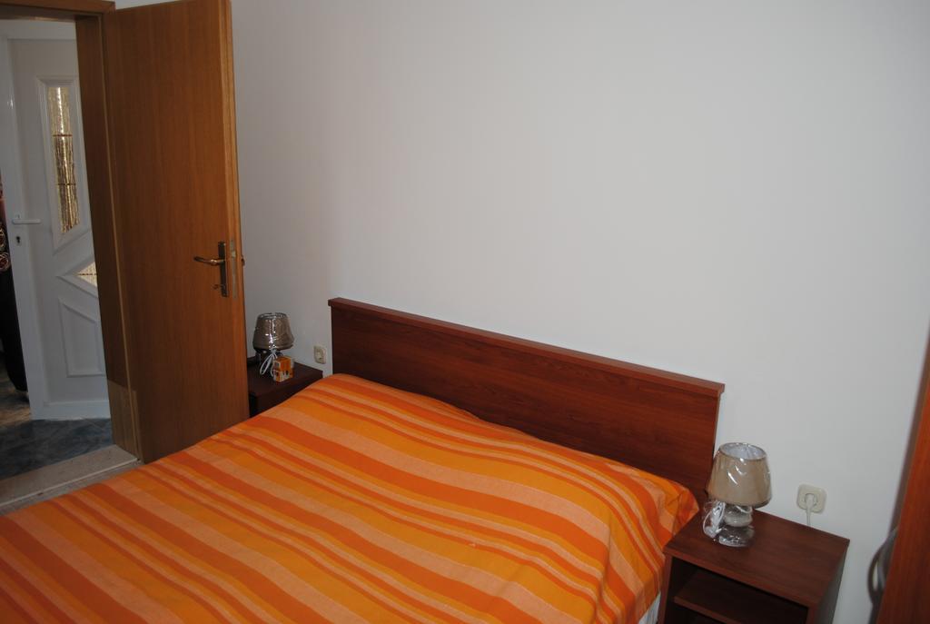 Apartments Kairos - Bili 9 Kaštela Rum bild